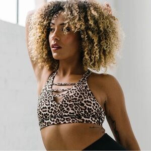 ZYIA Active Leopard Grid Bra - EUC - size XL